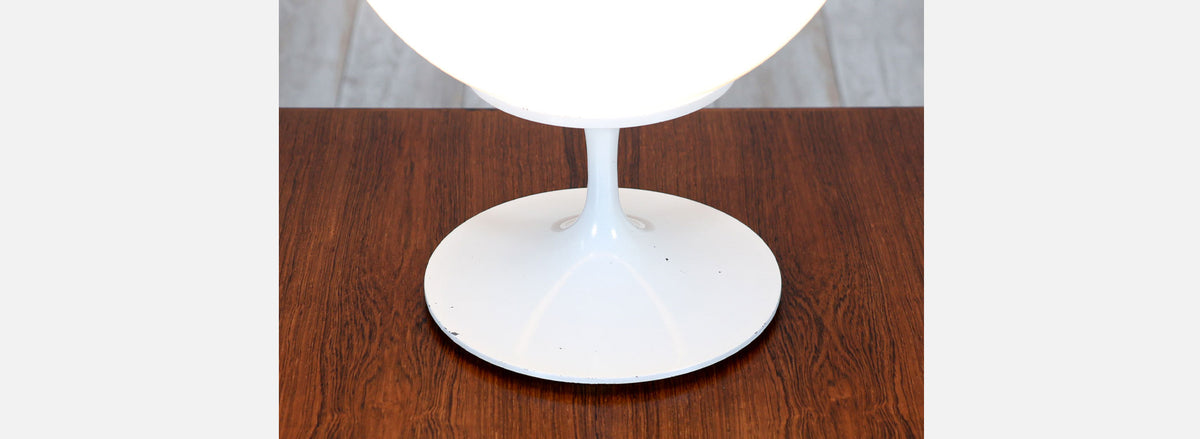 Bill Curry "Stemlite" White Tulip Table Lamp for Design Line