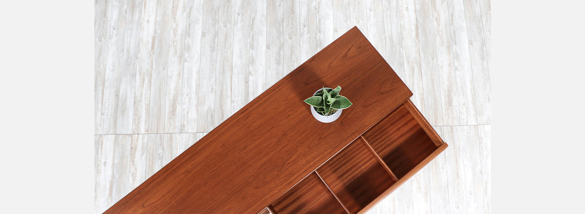 Mid-Century Modern 8-Drawer Teak Dresser by Westnofa