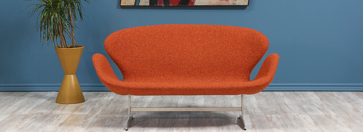 Arne Jacobsen “Swan” Sofa for Fritz Hansen