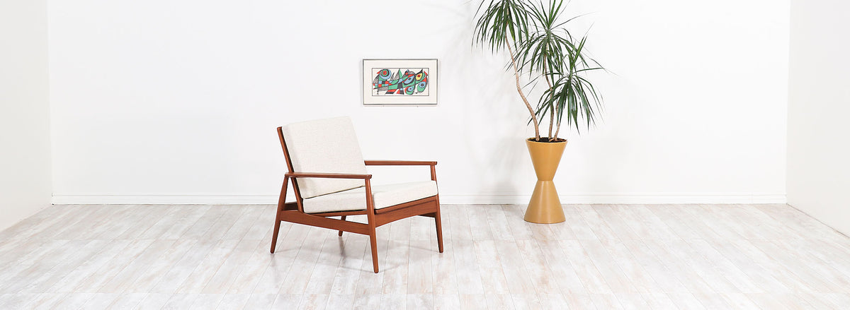 Danish Modern Sculpted Teak Lounge Chair