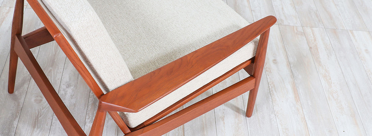 Danish Modern Sculpted Teak Lounge Chair