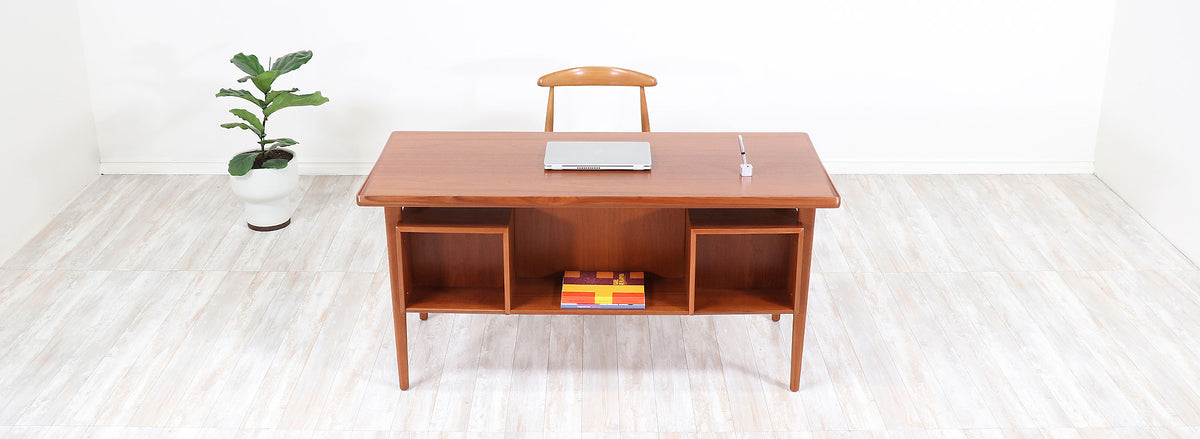 Peter Lovig Nielsen Floating-Top Executive Desk