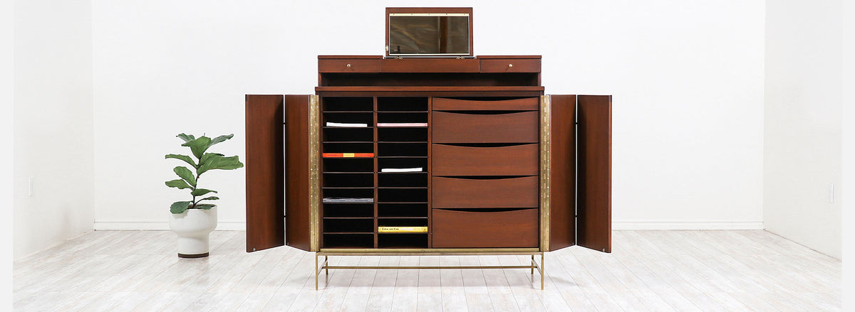 Paul McCobb "Irwin Collection" Bachelor's Chest of Drawers for Calvin Furniture