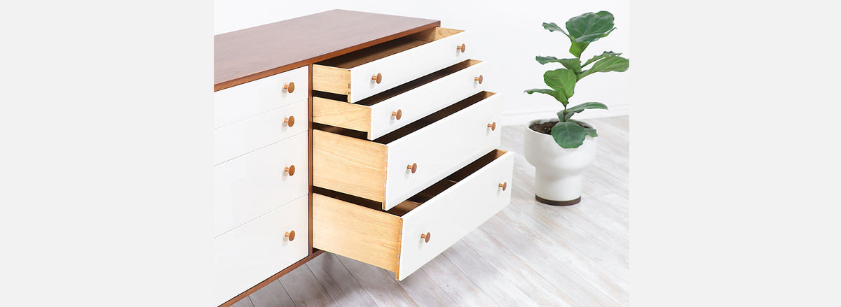 Milo Baughman Two-Tone Lacquered & Walnut Dresser for Glenn of California 3