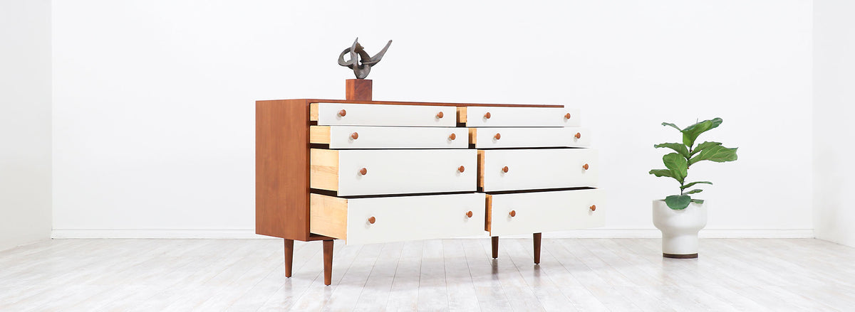 Milo Baughman Two-Tone Lacquered & Walnut Dresser for Glenn of California 3