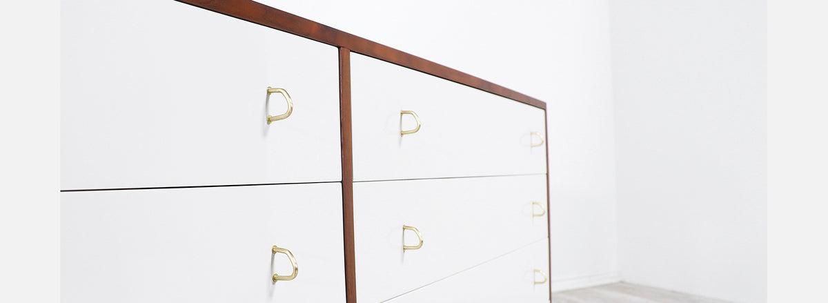 Milo Baughman Two-Tone Lacquered & Walnut 8-Drawer Dresser for Glenn of California