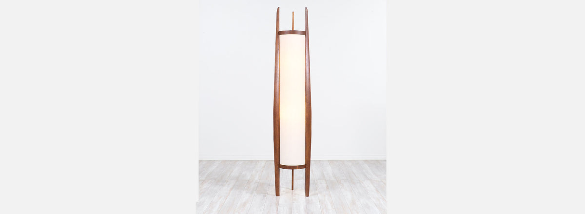 Mid-Century Modern Monumental Sculpted Floor Lamp by Modeline 