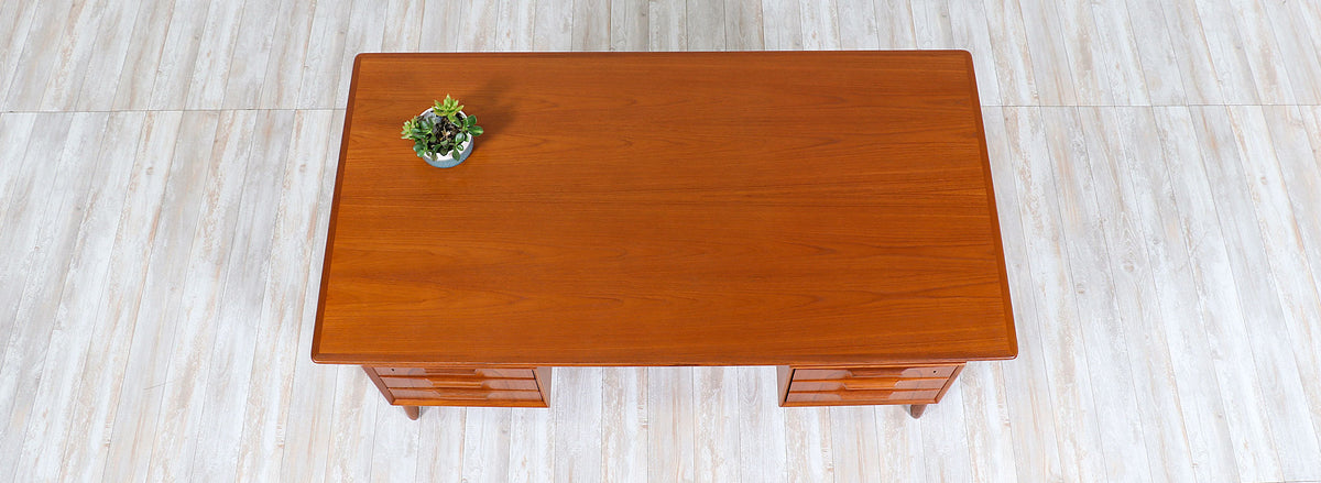 Gunni Omann Model-75 Floating-Top Desk for Omann Jun 