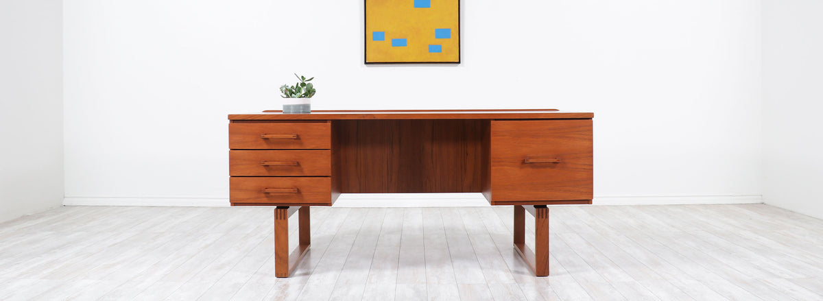 Henning Jensen & Torbin Valeur Executive Desk with Bookshelf for Dyrlund 