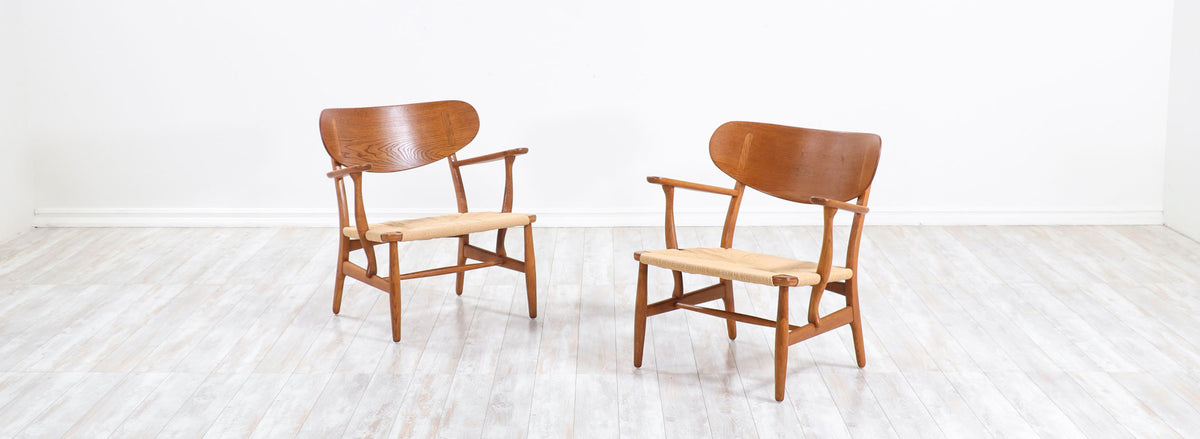 Pair of Hans J. Wegner CH-22 Lounge Chairs for Carl Hansen & Søn 