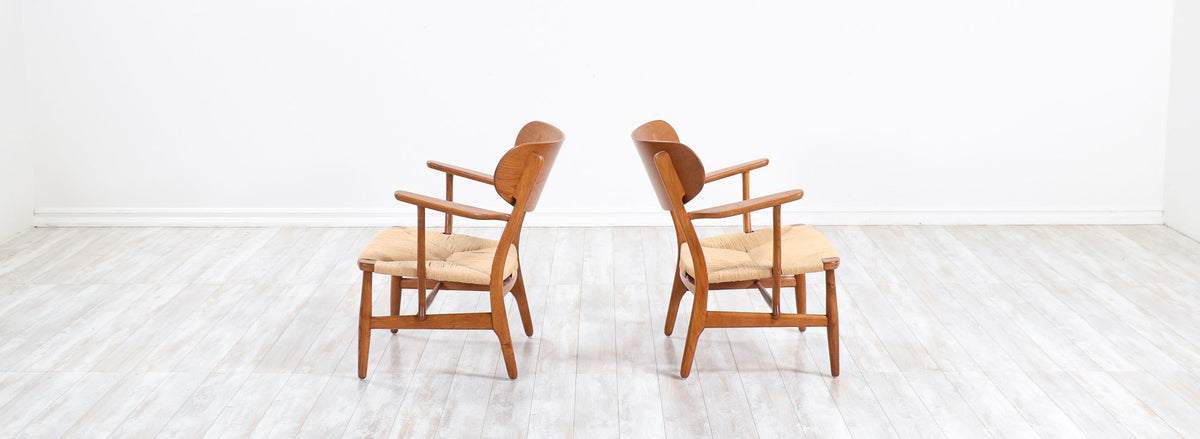 Pair of Hans J. Wegner CH-22 Lounge Chairs for Carl Hansen & Søn 