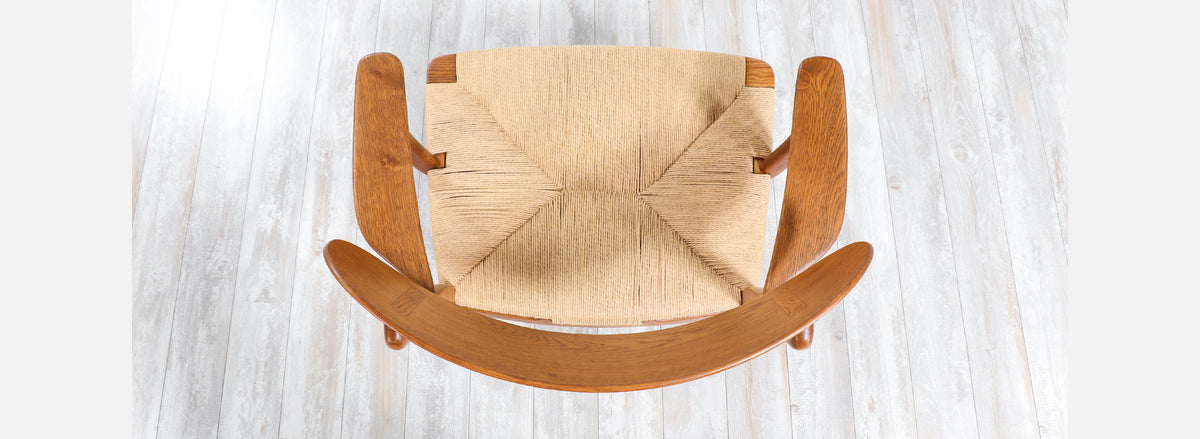 Pair of Hans J. Wegner CH-22 Lounge Chairs for Carl Hansen & Søn 