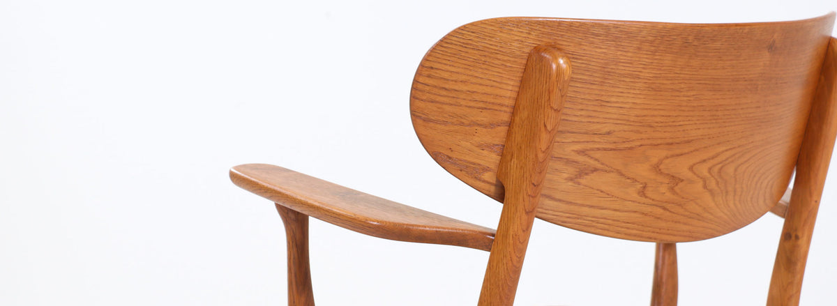 Pair of Hans J. Wegner CH-22 Lounge Chairs for Carl Hansen & Søn 
