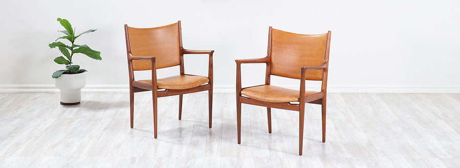 Hans J. Wegner JH-509 Walnut Arm Chairs for Johannes Hansen