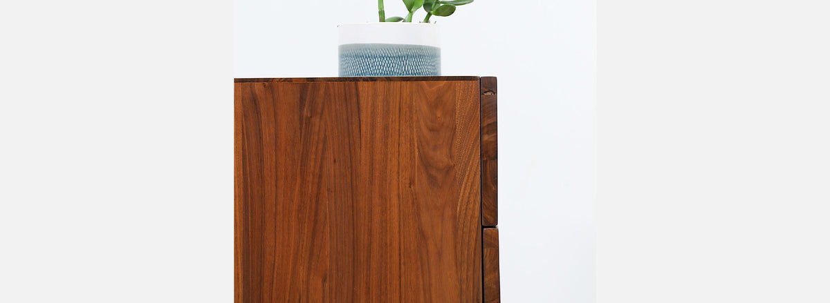 Mid-Century Modern Sculpted Walnut Chest of Drawers Attributed to Vladimir Kagan 