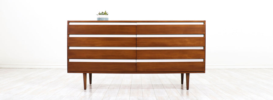 Mid-Century Modern 8-Drawer Dresser by American of Martinsville 