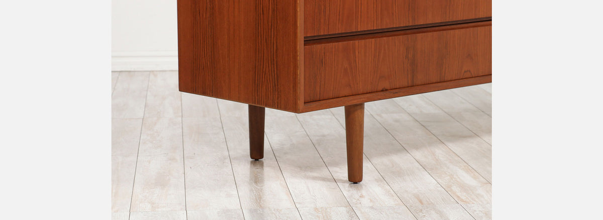 Mid-Century Modern 8-Drawer Teak Dresser