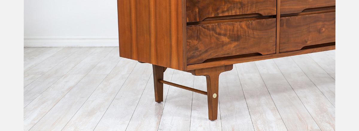 Mid-Century Modern 9-Drawer Dresser by Stanley Furniture