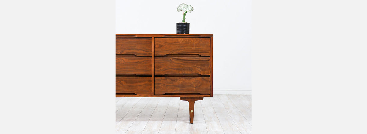 Mid-Century Modern 9-Drawer Dresser by Stanley Furniture