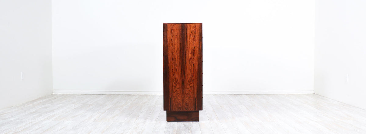 Mid-Century Modern Brazilian Rosewood Bachelor Chest of Drawers 2