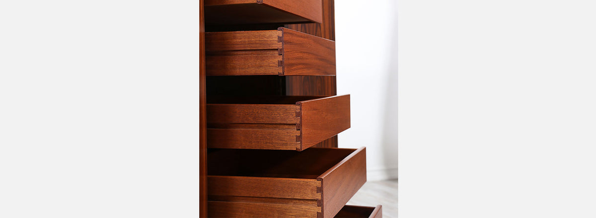 Mid-Century Modern Brazilian Rosewood Bachelor Chest of Drawers 2