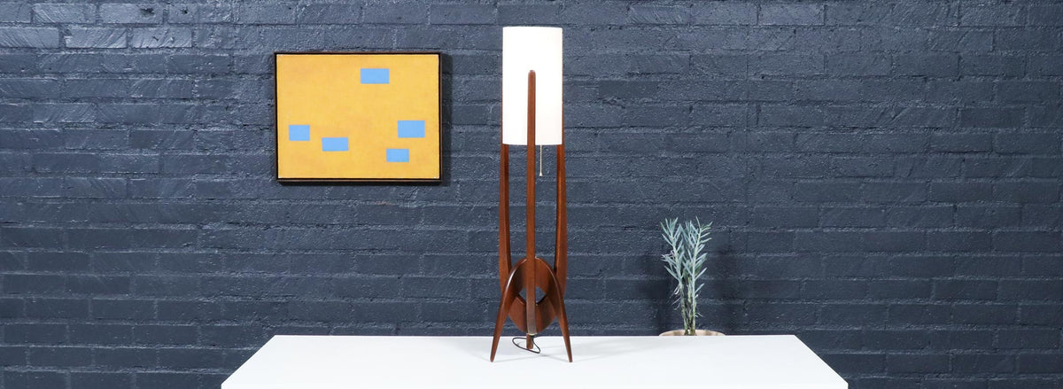 Mid-Century Modern Sculptural Table Lamp by R & J Manufacturing