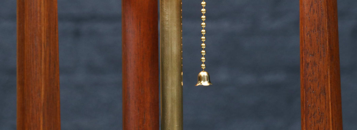 Mid-Century Modern Sculpted Table Lamp by R & J Manufacturing