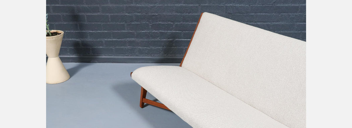 Early Hans J. Wegner JH-555 Teak Sofa for Johannes Hansen