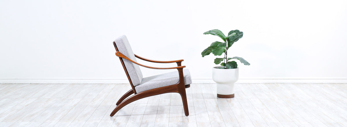 Arne Hovmand-Olsen Sculpted Teak Lounge Chair for Mogens Kold