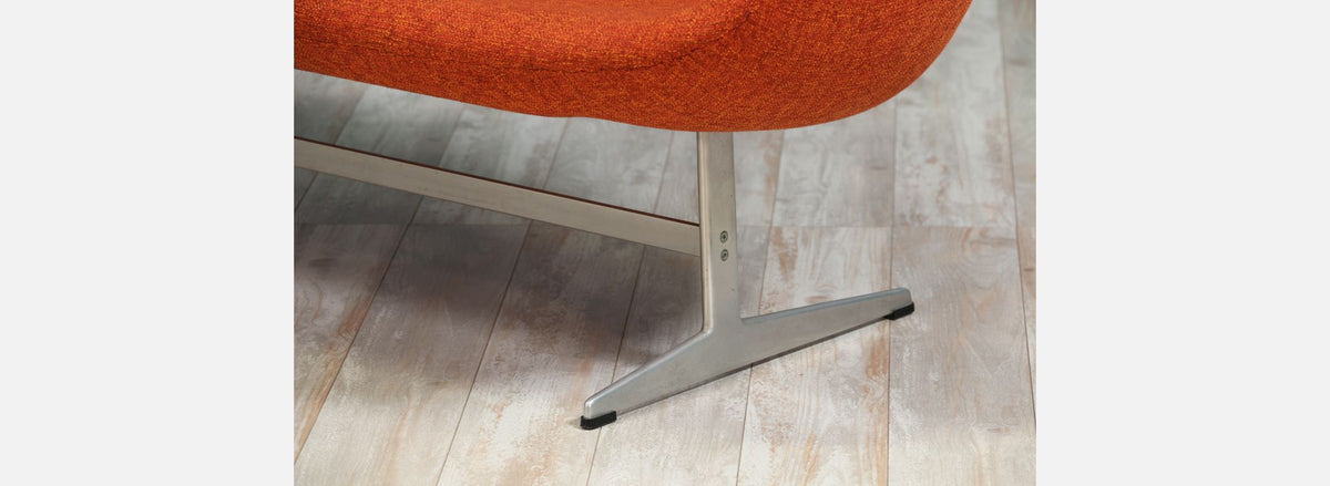 Arne Jacobsen “Swan” Sofa for Fritz Hansen