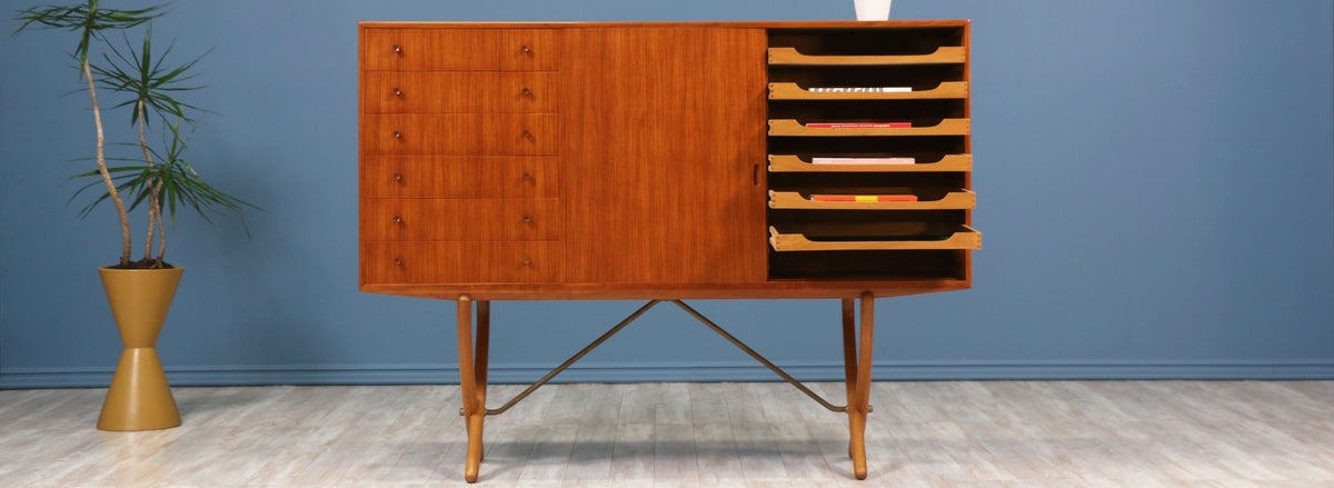 Hans J. Wegner CH-304 Credenza for Carl Hansen & Søn