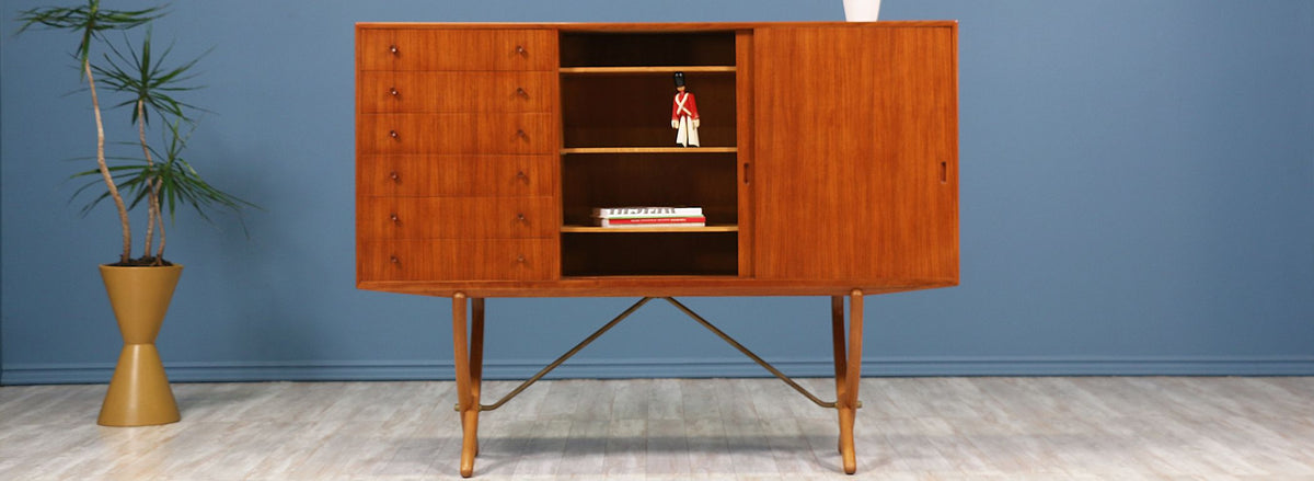 Hans J. Wegner CH-304 Credenza for Carl Hansen & Søn