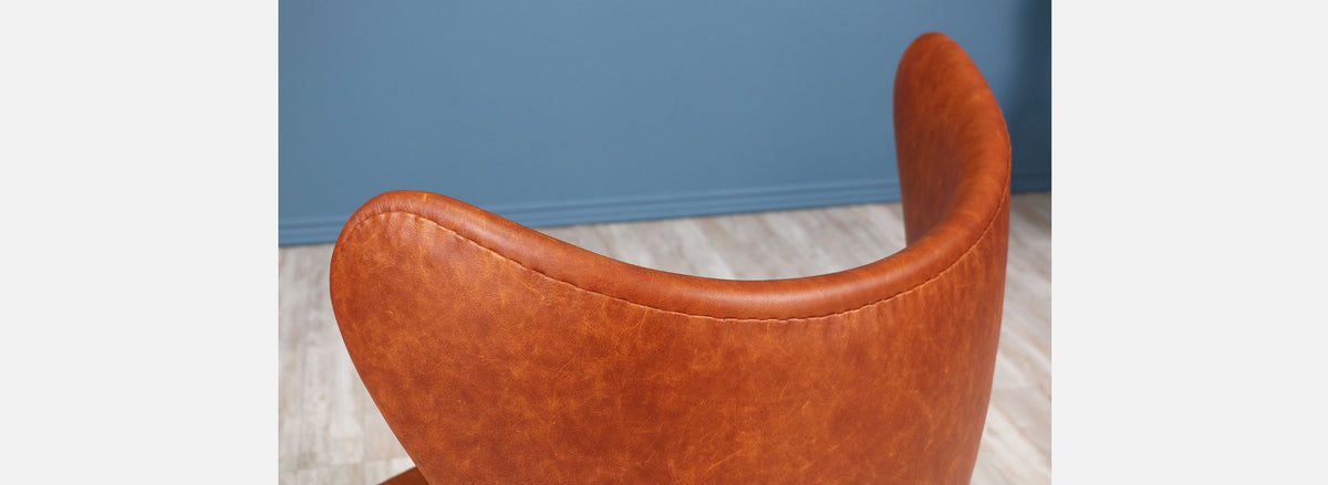 Arne Jacobsen Leather "Egg" Chair for Fritz Hansen