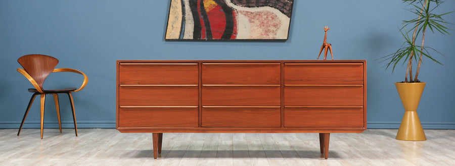 Danish Modern 9-Drawer Teak Dresser 
