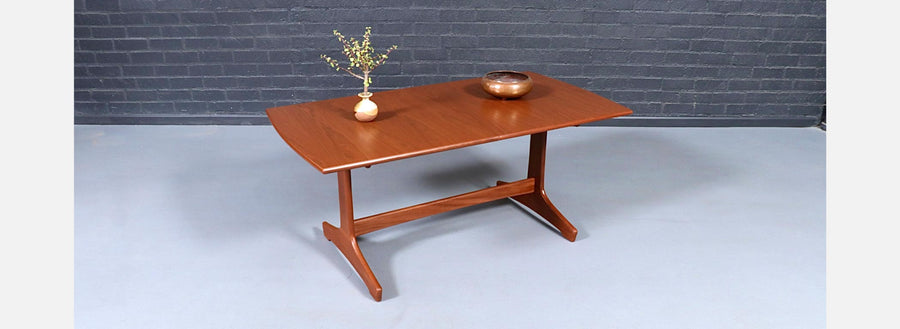 Mid Century Modern Butterfly-Leaf Dining Table by Peter Hayward