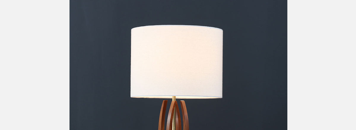 Mid-Century Modern Sculpted Spiral Walnut Table Lamp