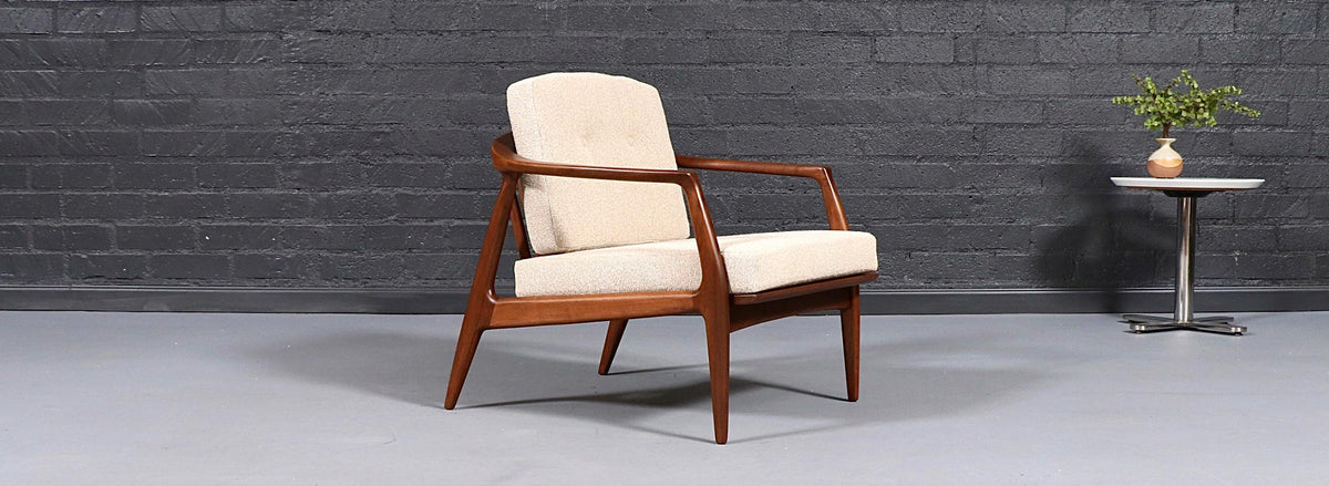 Milo Baughman Sculpted Walnut Lounge Chair for Thayer Coggin