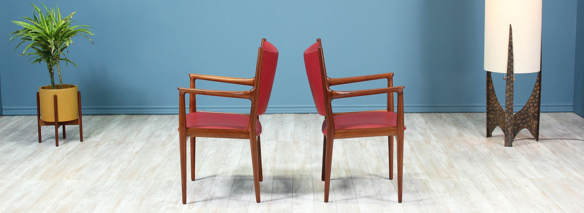 Hans J. Wegner JH-509 Walnut Arm Chairs for Johannes Hansen 2