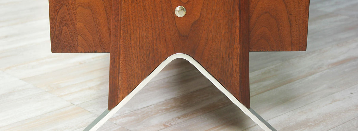 Swedish Modern Free-Standing Bookshelf Unit