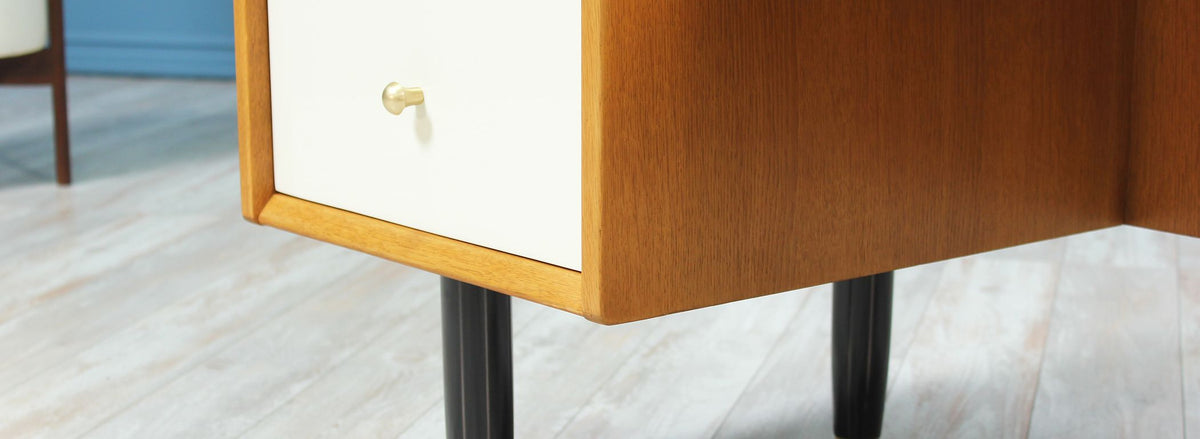 E. Gomme Vanity for G-Plan