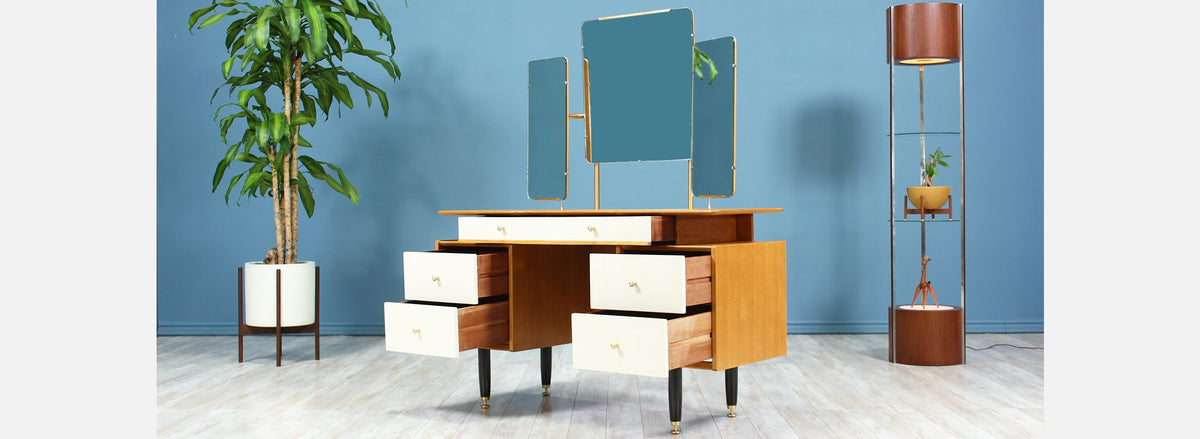 E. Gomme Vanity for G-Plan