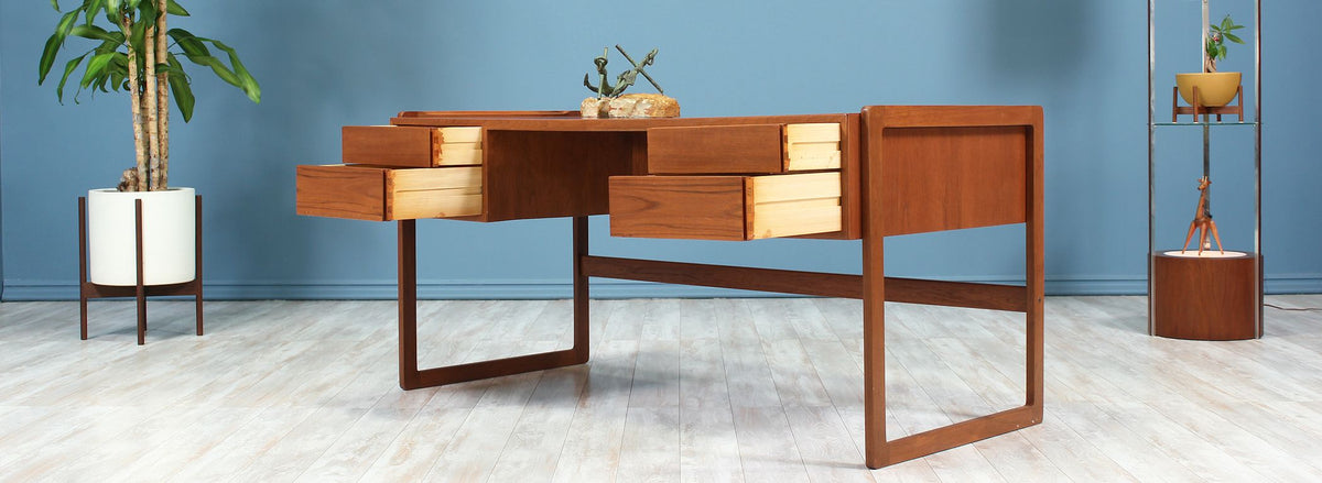 Arne Hovmand-Olsen Teak Executive Desk for Mogens Kold