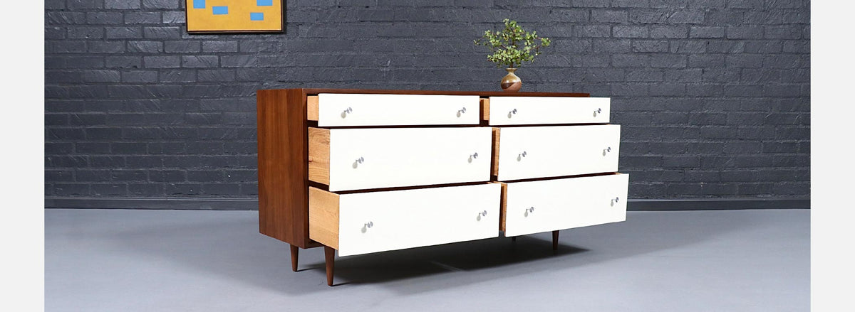 Milo Baughman Modernist Lacquered & Walnut Dresser for Glenn of California
