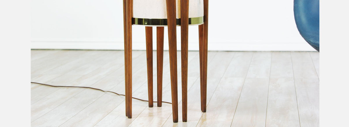 Mid-Century Modern Sculpted Walnut Floor Lamp by Modeline 2
