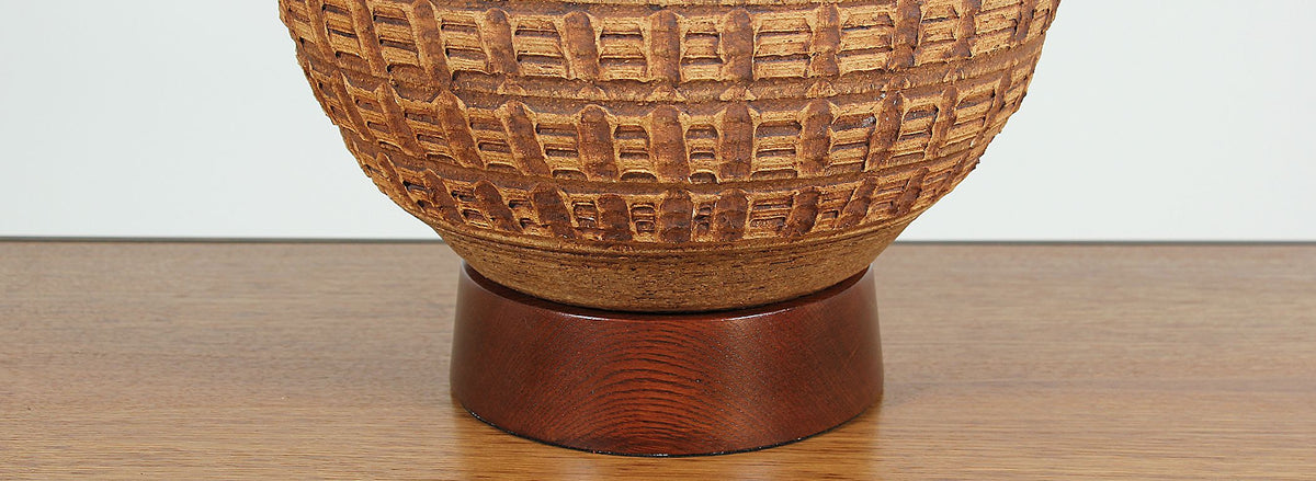 Bob Kinzie Earthenware “N-Series” Ceramic Table Lamp for Affiliated Craftsmen