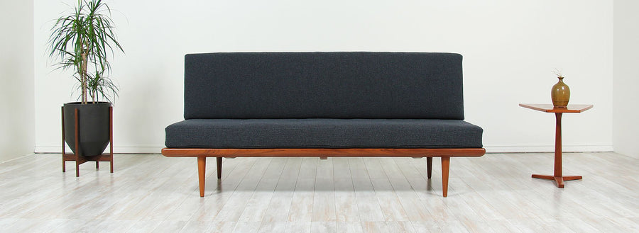 Peter Hvidt & Orla Mølgaard-Nielsen Model FD-417 Sofa for France & Daverkosen