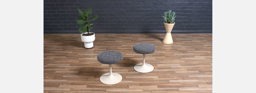 Pair of Vintage Eero Saarinen Tulip Swiveling Stools for Knoll 