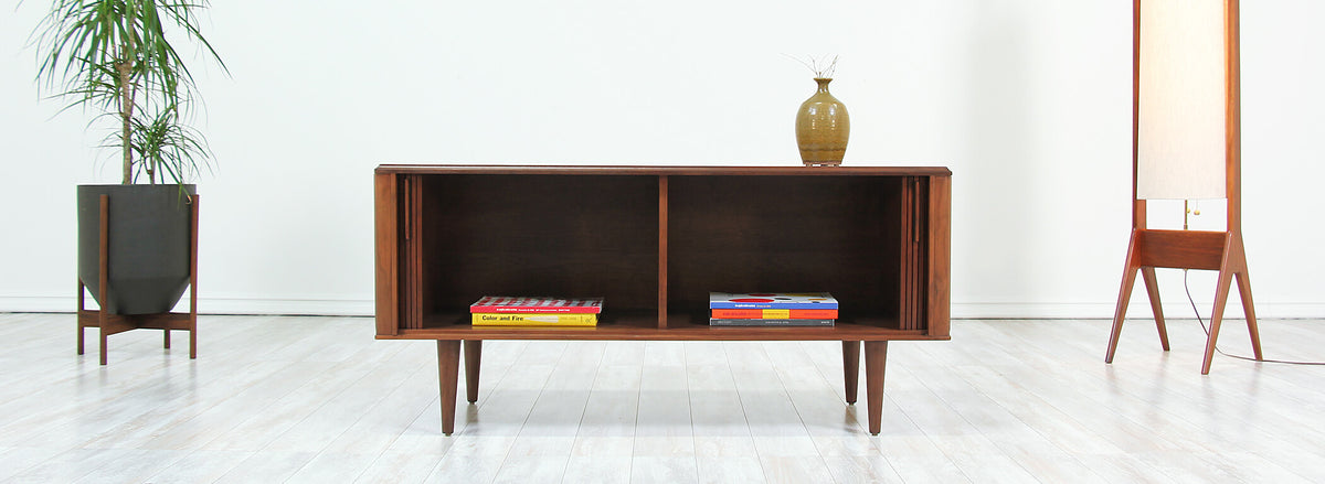 Mid-Century Modern Compact Tambour-Door Credenza by Barzilay 