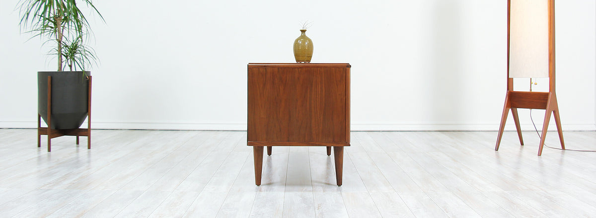 Mid-Century Modern Compact Tambour-Door Credenza by Barzilay 