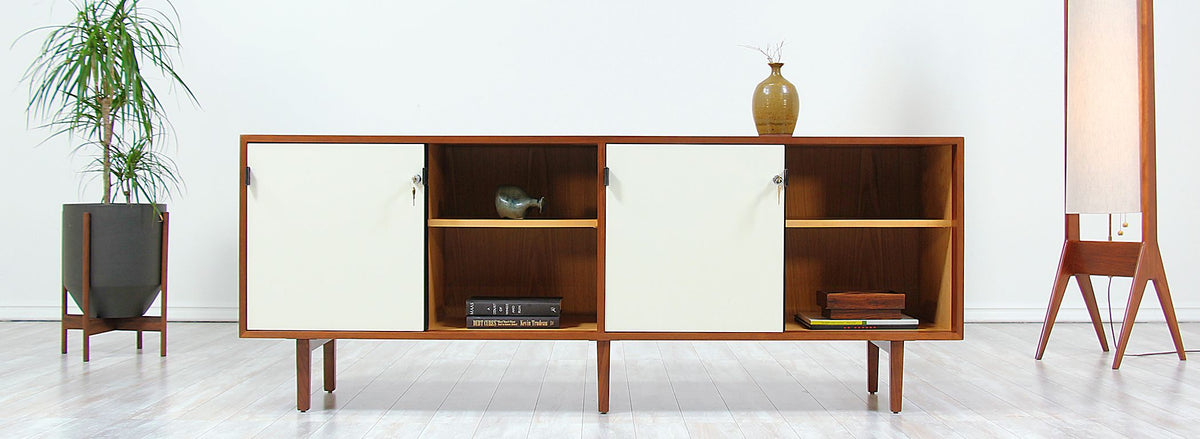 Mid-Century Modern Two-Tone Lacquer Credenza by Florence Knoll
